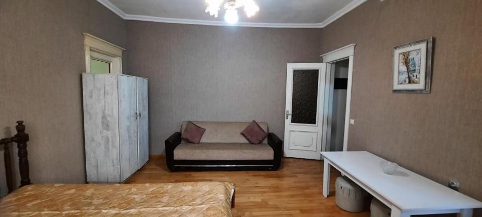 Iren Apartment Batumi Exterior photo
