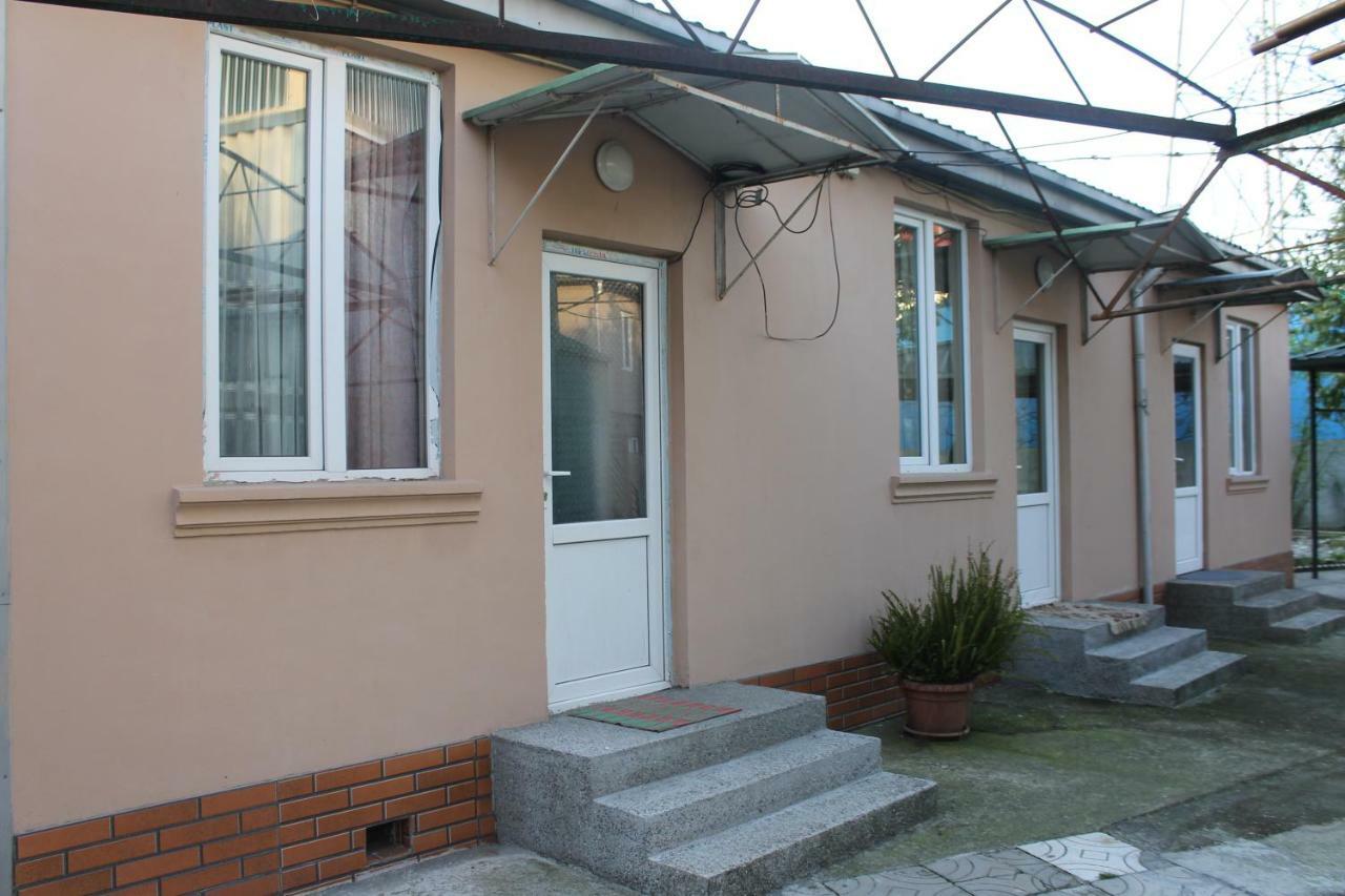 Iren Apartment Batumi Exterior photo