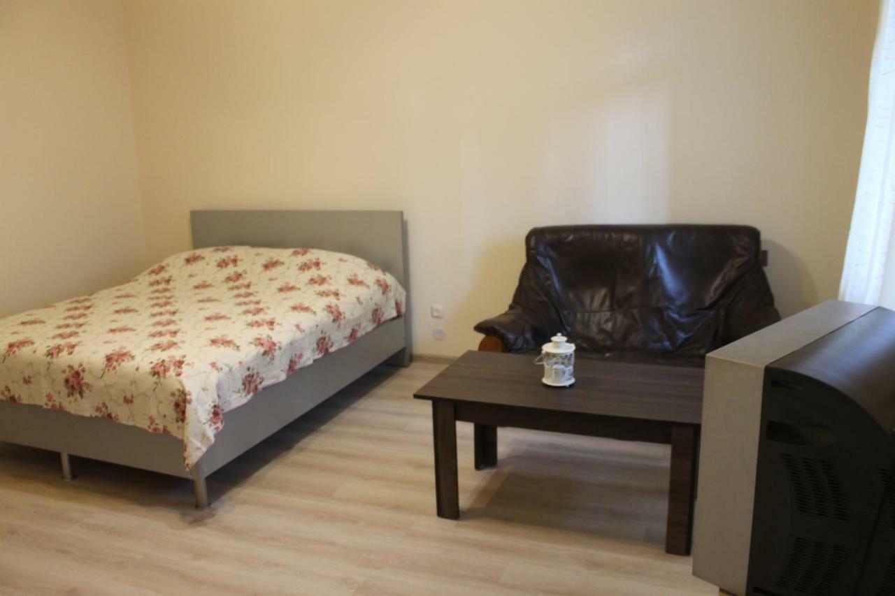 Iren Apartment Batumi Exterior photo