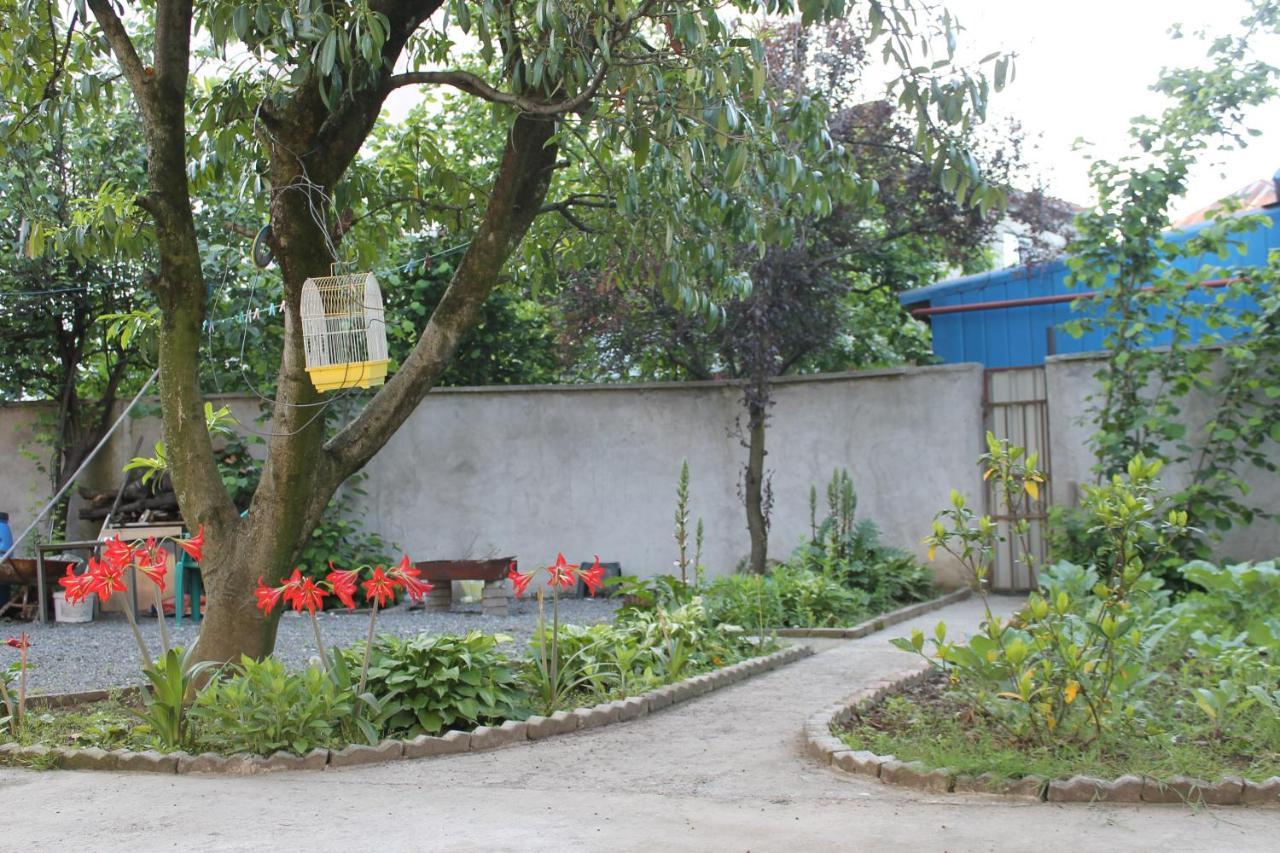 Iren Apartment Batumi Exterior photo